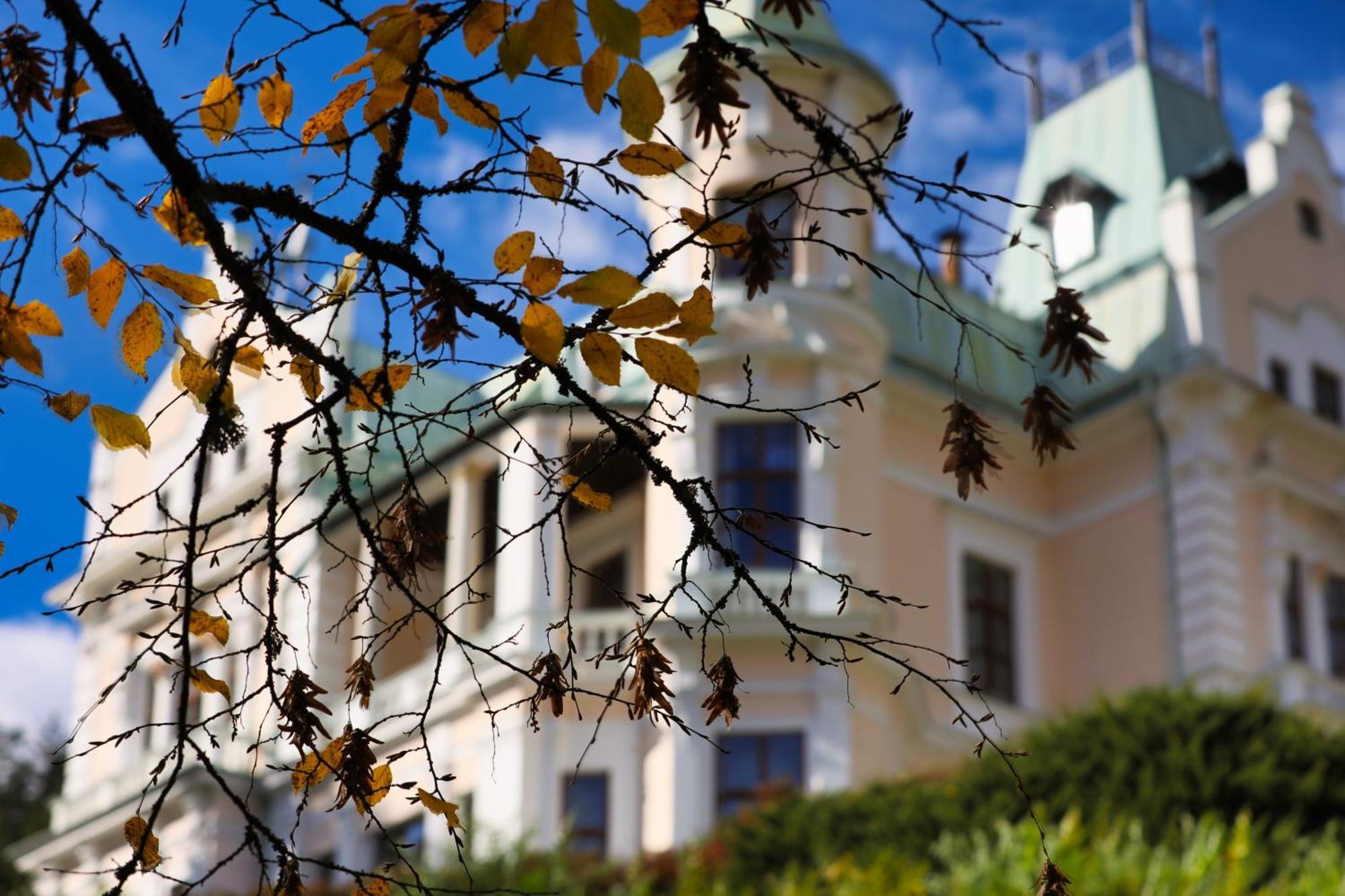 Hotel Chateau Cihelny Karlovy Vary Bagian luar foto