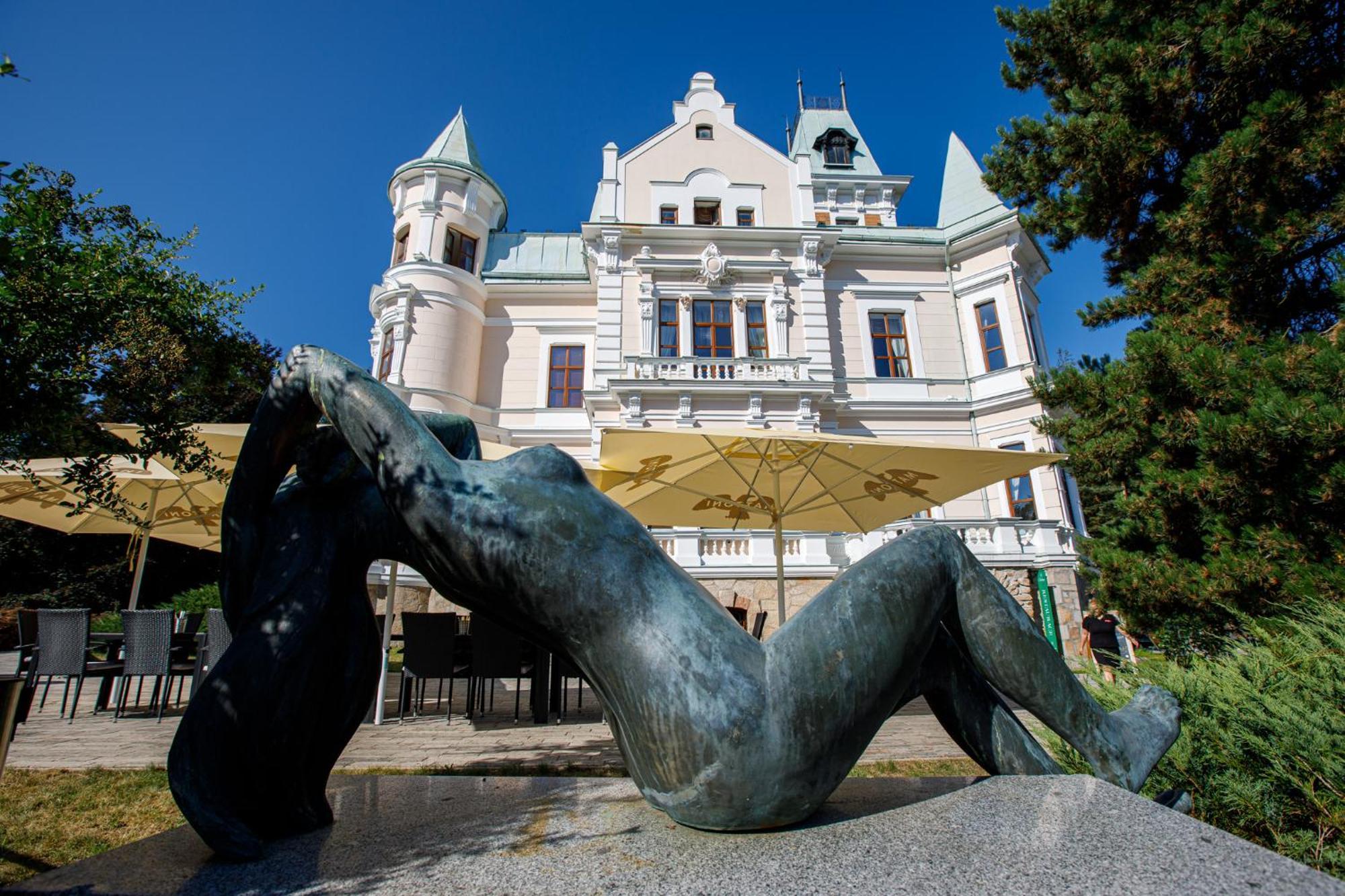 Hotel Chateau Cihelny Karlovy Vary Bagian luar foto